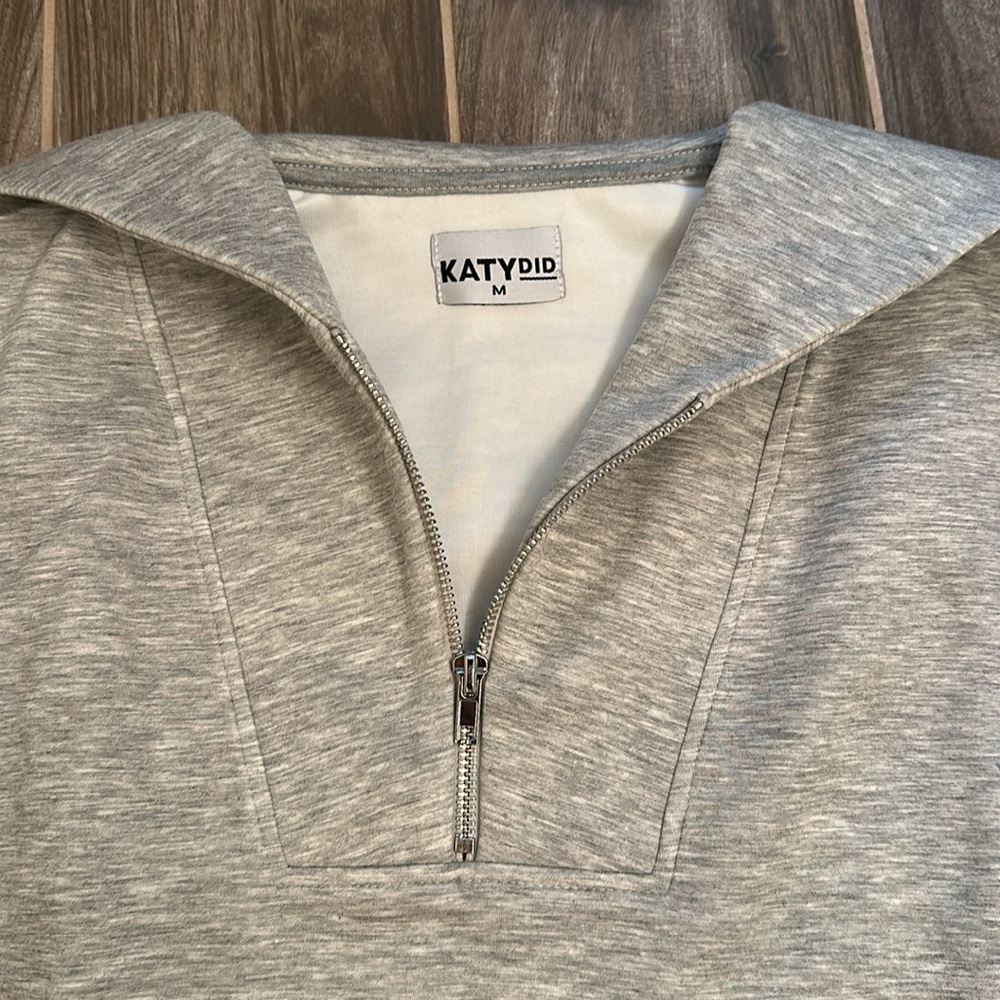 Grey Zip-Up short sleeve top and Shorts Set - Picture 6 of 6
